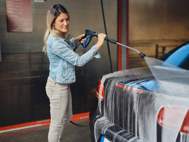 Why Choose Our Certified Pressure Washing Experts for Your Project Needs in Linden, MI?